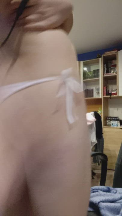 just playing with my ass >.>