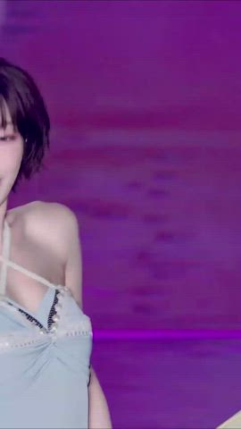 celebrity cleavage korean gif