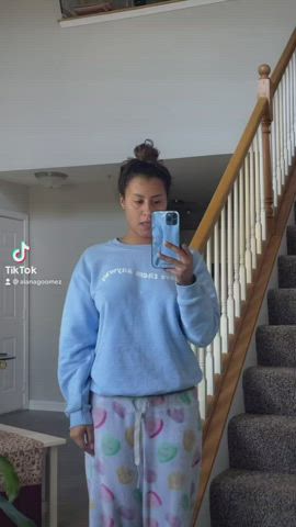 amateur babe big tits boobs cute natural tits pretty teen tits gif