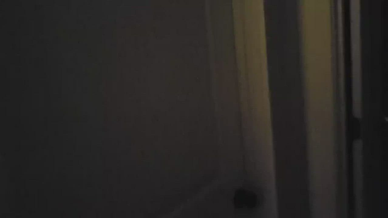 walking in on a friend (SOUND ON)