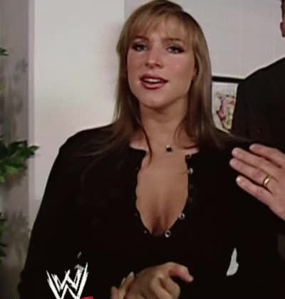 Stephanie McMahon gif