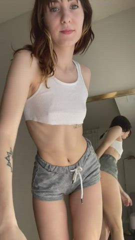Little body, little gap💕