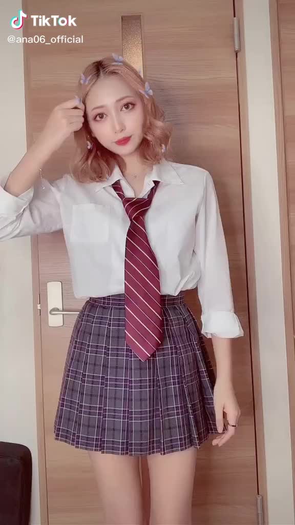 TikTok Japan (899)