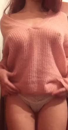 18103122