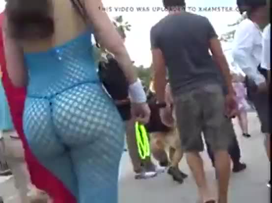 Jiggle ass walking fishnets