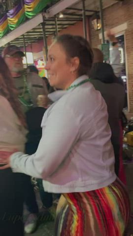 Mardis Gras I hope I didn’t disappoint Day 1 in the French Quarter [GIF]