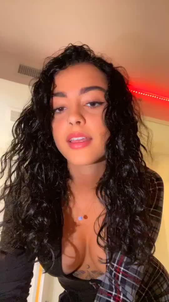 Malu Trevejo Tik Tok