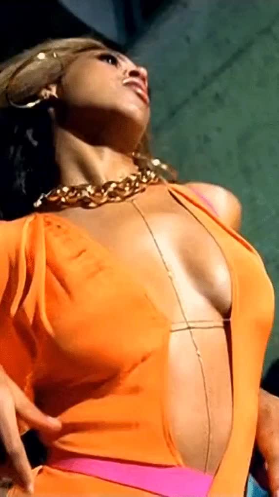 Beyonce - Crazy in Love ft. JAY Z (part 189)