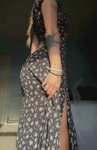 amateur deep penetration dildo gif