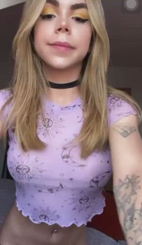 Kind of trap I wanna meet <3. Anyone got her name ?