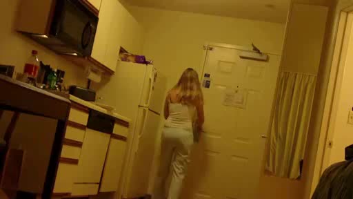 Girl gets the pizza guy to take a photo with her naked