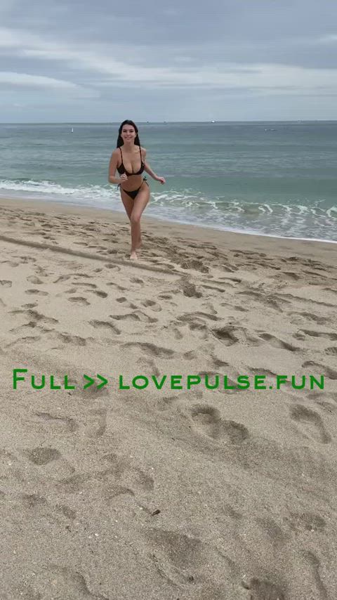 60fps ariana grande bodysuit dontslutshame french kissing hourglass tall tights watching