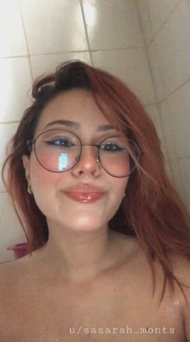 angel face and delicious poop
