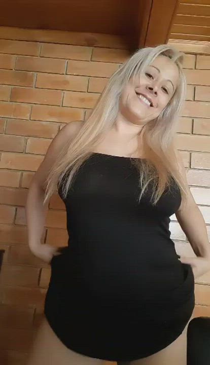 Should I strip in this subreddit more often for you guys?? I‘m insecure