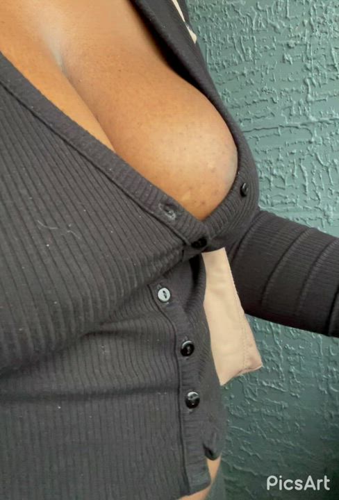 Watch my big titties bounce as I run up the stairs 😜 https://redgifs.com/watch/sprycreativeeskimodog