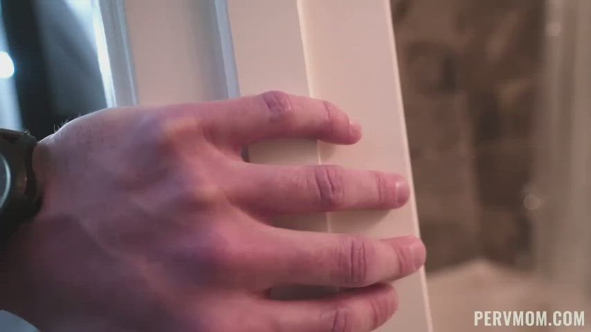 Sheena Ryder stepmom being watched in the shower
