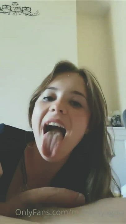 Beautiful Mayakayagaia drains his cock and swallows with a smile 👌 My TGM @Hedonistic_Mandy