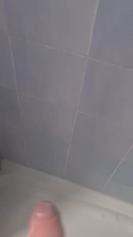 20yo virgin. Spraying uncontrollaby. Would anyone like to catch it all?