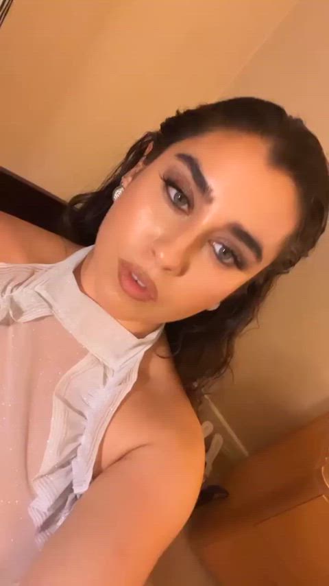 Lets stroke to Lauren Jauregui together