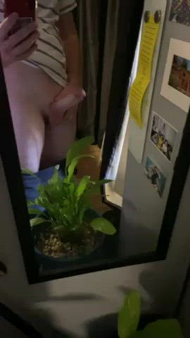 Would you get on your knees for a 6”5 Aussie with a thick cock ?? ?