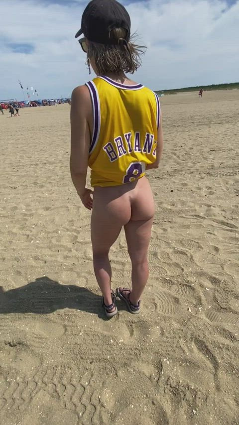 Cheeks at the shore 🐚