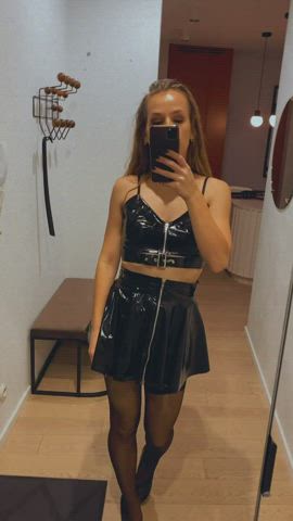 I will be hotter than your wife in bed🔥