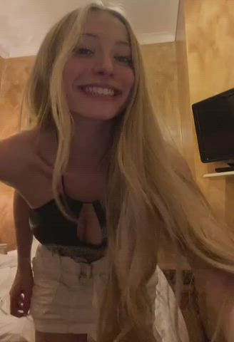 big ass blonde bubble butt college cute dancing gymnast russian skirt gif