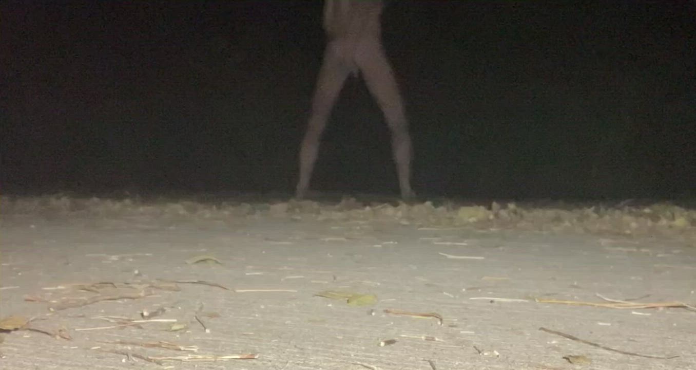 Practicing fisting myself just a few minutes after a bicyclist passes