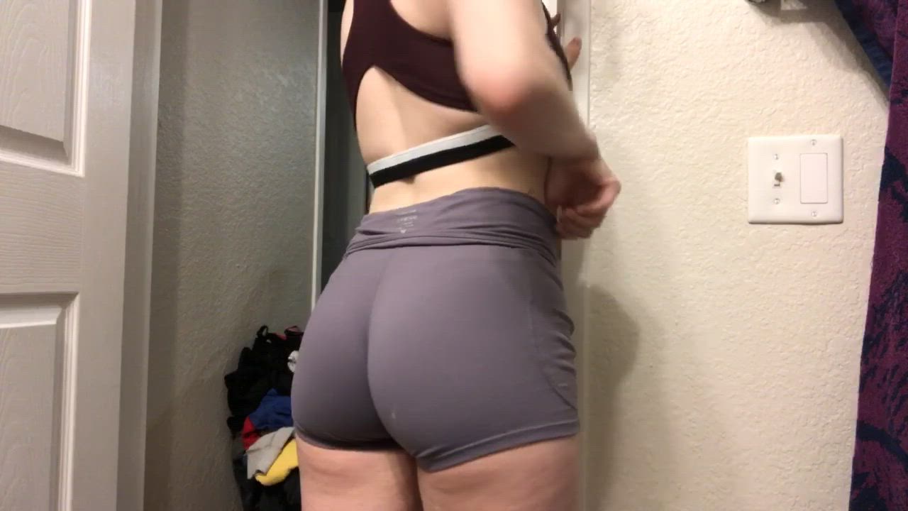 what everyone else sees at the gym vs what u see (18)