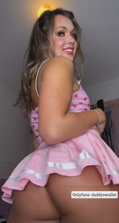 sometimes it's hard to stay positive, hope i make u smile <3