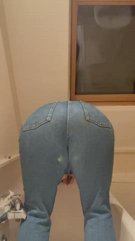 Last piss of the day is my favourite because I get to be a naughty girl 😇