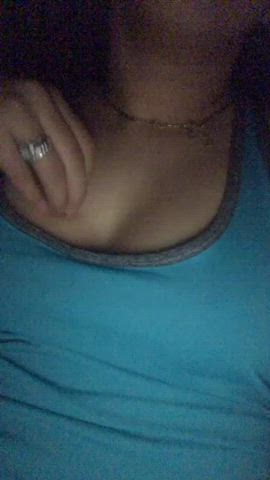 [video] wifey showing her beautiful titties