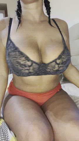 amateur babe big tits milf nsfw tits gif