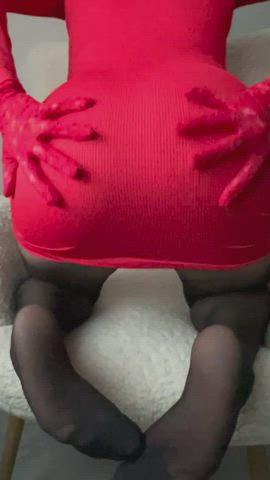 POV: I’m peeling my dress off after our date 🥰