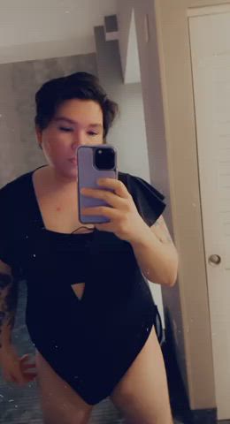 Would love to be fucked in front of this mirror! 😈😋