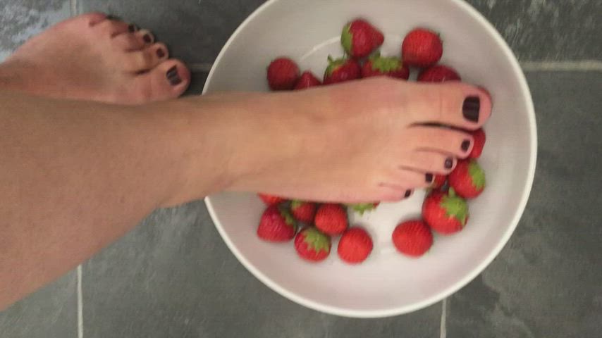 Exhibitionist Feet Fetish Food Fetish Foot Foot Fetish Foot Worship Footjob Nails