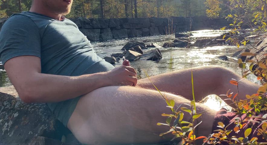 Scenic piss