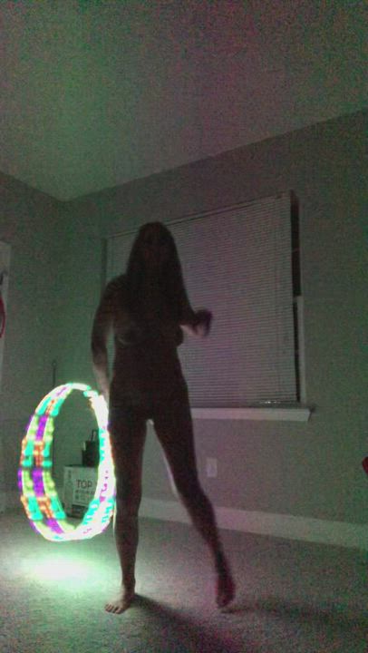 LABOR DAY SALE! ❤️🤍💙 $7.50 for 30 days🇺🇸watch me hula hoop naked