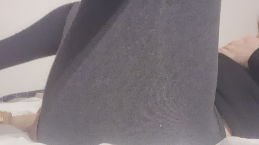 Playing with my new fuck toy ?