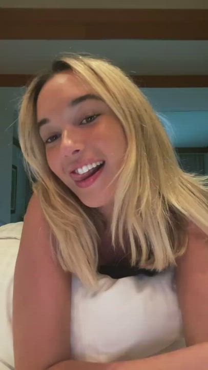 Her smile just sent me to heaven