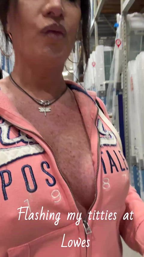 big tits flashing freckles milf mature transexual gif