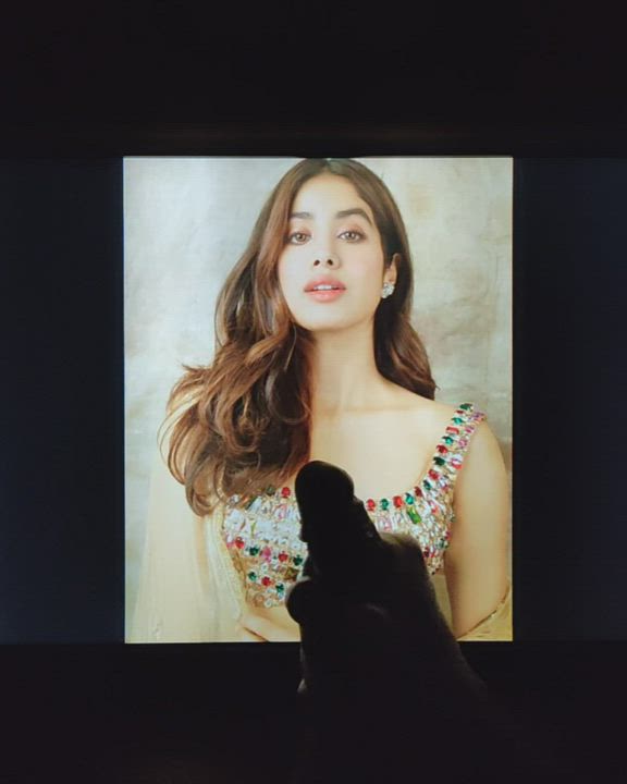 Janhvi Kapoor.