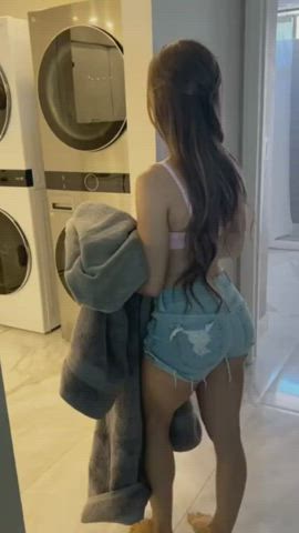 Tiny teen fucks with passion