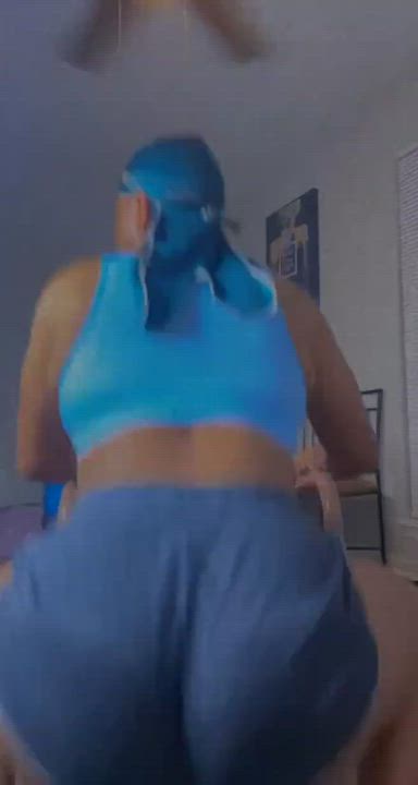 Bust this pussy open!!