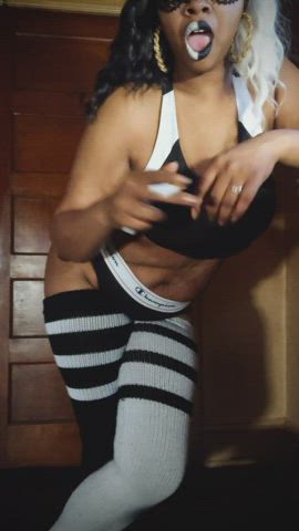 Black and White and Pink all over! 🖤🤍 New smoking vid up on Pornhub - link