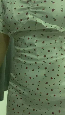 This little Asian is ready to talk and please you!??FFRREE profile so come say hey!