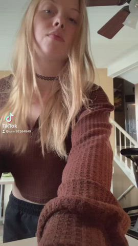 I’m small but I can eat a lot! Cum cook with me☺️