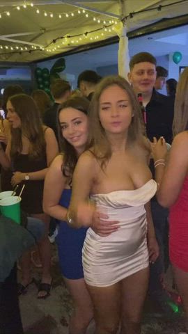18 Years Old 60fps Barely Legal Big Tits Jiggling Slow Motion Teens TikTok