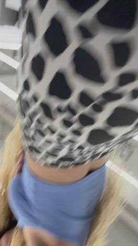 [F] I hope the cute dad put me on his shopping list :P
