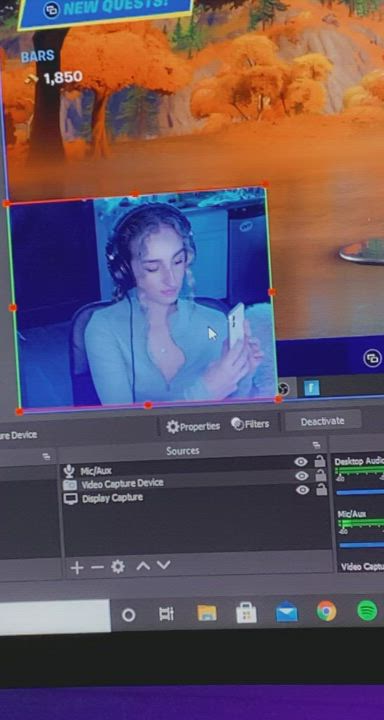 I’m streaming tonight at 6 pm PST!! 🥰